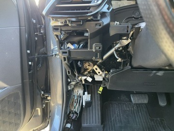 Toyota C-HR I Crossover Facelifting 1.8 Hybrid 122KM 2022 Toyota C-HR Automat Hybrid Kamera Podgrzewanie, zdjęcie 11