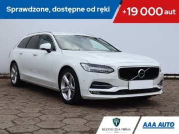 Volvo V90 II Kombi 2.0 D4 190KM 2016 Volvo V90 D4, 187 KM, Automat, Skóra, Navi, Klima