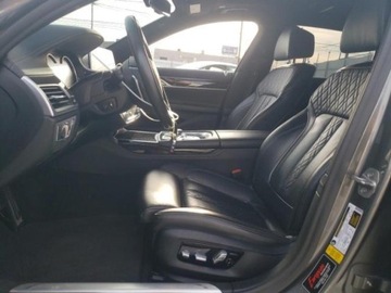 BMW Seria 7 G11-G12 2019 BMW Seria 7 2019r., 4.4l, od ubezpieczalni 4.4 Benzyna 445KM, zdjęcie 6