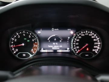 Jeep Renegade SUV Facelifting 1.3 GSE T4 Turbo 150KM 2018 Jeep Renegade 1.3 T-GDI, Salon Polska, GAZ, zdjęcie 10