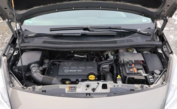 Opel Meriva II Mikrovan Facelifting 1.4 Turbo ECOTEC 120KM 2015 Opel Meriva 1.4 Benzyna 120KM, zdjęcie 14