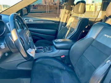 Jeep Grand Cherokee IV 2013 Jeep Grand Cherokee 6.4 V8 SRT8 Benzyna 468KM 4x4 2013r Niski przebieg, zdjęcie 37