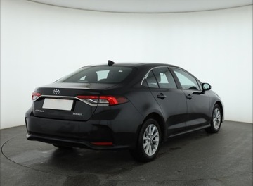 Toyota Corolla XII Sedan 1.8 Hybrid 122KM 2022 Toyota Corolla 1.8 Hybrid, Salon Polska, zdjęcie 4