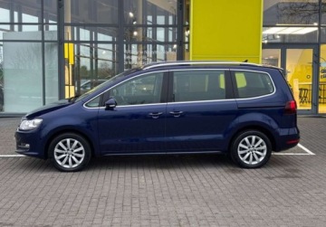 Volkswagen Sharan II Van Facelifting 1.4 TSI 150KM 2022 Volkswagen Sharan 1.4TSI 150KM DSG Highline Bixenon CarPlay FV23 SAlon PL, zdjęcie 9