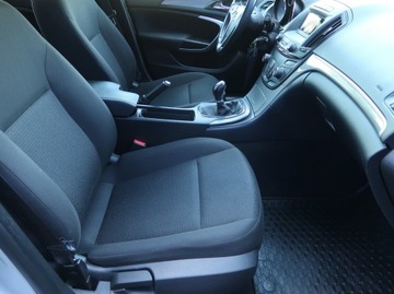 Opel Insignia I Sedan Facelifting 2.0 CDTI ECOTEC 130KM 2014 Opel Insignia 2.0 CDTI, Salon Polska, VAT 23%, zdjęcie 8