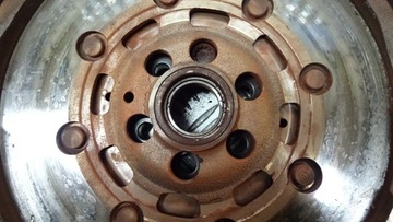 KOLO DVOUHMOTNÉ DVOUHMOTA SKODA OCTAVIA I 1.8 T 06A105264M