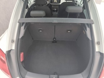 Volkswagen Beetle Hatchback 3d 1.6 TDI 105KM 2015 Volkswagen Beetle bezwypadkowy wyposażen, zdjęcie 27