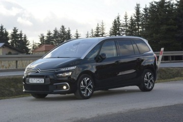 Citroen C4 Spacetourer Grand 1.5 BlueHDi 131KM 2021 Citroen C4 SpaceTourer 1.5 doinwestowany 7 osobowy, zdjęcie 2