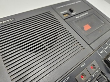 Ретро кассетный магнитофон PRL SANYO M2599LL (р)