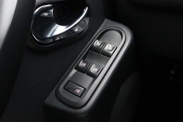 Dacia Duster I SUV Facelifting 1.2 TCe (Euro 6) 125KM 2016 Dacia Duster 1.2 TCe, Salon Polska, Navi, Klima, zdjęcie 16