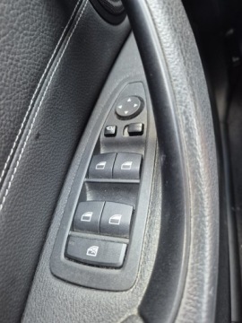 BMW X1 F48 2018 BMW X1 245KM xDrive biała perła, zdjęcie 11