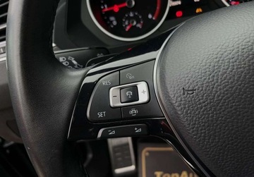 Volkswagen Tiguan II SUV 2.0 TDI 150KM 2019 Volkswagen Tiguan 2.0 TDI IQ.DRIVE 150KM DSG navi bezwypadkowy kamera, zdjęcie 22