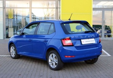Skoda Fabia III Hatchback Facelifting 1.0 TSI 95KM 2020 Skoda Fabia 1.0 TSI 95KM M5 Ambition Czujniki parkowania SmartLink SalonPL, zdjęcie 8