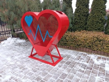 Сердце с МЕТАЛЛИЧЕСКИМИ гайками