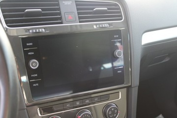 Volkswagen Golf VII Hatchback 3d Facelifting 1.6 TDI-CR DPF BMT 115KM 2019 Volkswagen Golf Trendline LED Gwarancja, zdjęcie 21