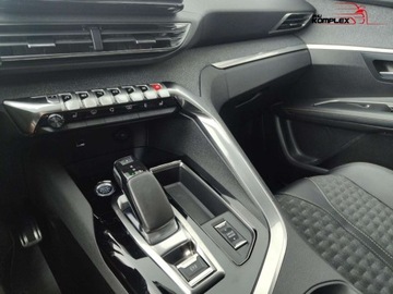 Peugeot 3008 II Plug-In Hybrid Facelifting 1.6 HYBRID 225KM 2021 Peugeot 3008 1.6 HYBRID 225 KM Automat Wersja Road Trip FVAT 23 1.6 225KM, zdjęcie 27