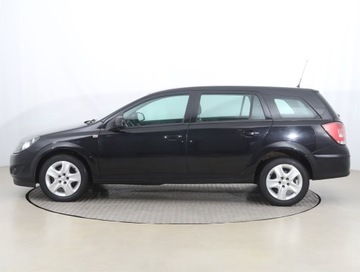 Opel Astra J Sports Tourer 1.7 CDTI ECOTEC 110KM 2011 Opel Astra 1.7 CDTI, Salon Polska, Serwis ASO, zdjęcie 2