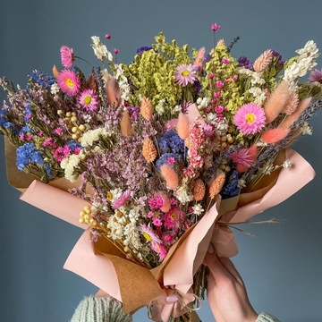 Рускус стабилизированный беленый, веник мясной, букет 5 шт, букет сухоцветов.