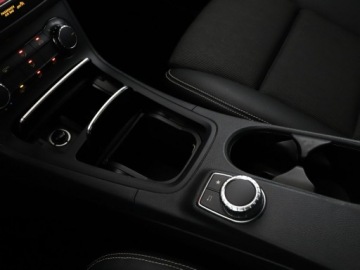 Mercedes Klasa B W246 Sports Tourer Facelifting 1.5 180 d 109KM 2017 Mercedes B 180 automat full LED navi klima, zdjęcie 26