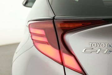 Toyota C-HR I Crossover Facelifting 1.8 Hybrid 122KM 2021 Toyota C-HR 1.8 Hybrid, Salon Polska, zdjęcie 19