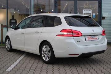 Peugeot 308 II SW Facelifting 1.2 PureTech 110KM 2019 Peugeot 308 EXECUTIVE, zdjęcie 5