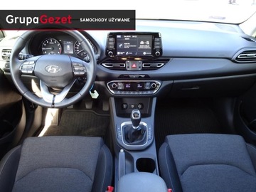 Hyundai i30 III Wagon Facelifting 1.5 T-GDI 48V 160KM 2023 Hyundai i30 Smart 1.5 T-GDI 6MT 160KM + pakiet Led kolor Dark Knight, zdjęcie 6