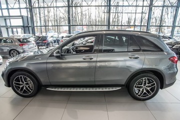 STUPNĚ BOČNÍ A2535200600 MERCEDES GLC X253 C253