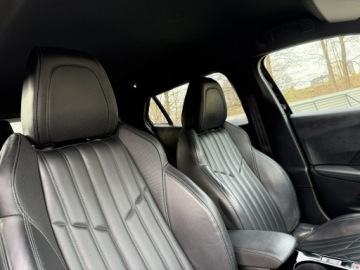 Peugeot 2008 II SUV 1.5 BlueHDi 130KM 2021 Peugeot 2008 GT. Skóra. Virtualny kokpit. Ledy., zdjęcie 11