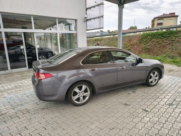 Honda Accord VIII Sedan 2.0 VTEC 156KM 2014 Honda Accord salon Polska dobre wyposażenie, zdjęcie 10