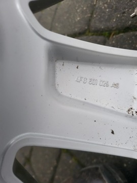 AUDI A6 C6 ALLROAD 5X112 17 DISK HLINÍK PUMPOVÁNI PNEUMATIKA REZERVA PUMPIČKA