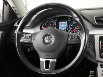 Volkswagen Passat B7 Variant 2.0 TDI CR BlueMotion 177KM 2013 VW Passat 2.0 TDI, 174 KM, 4X4, DSG, Navi, Xenon, zdjęcie 18