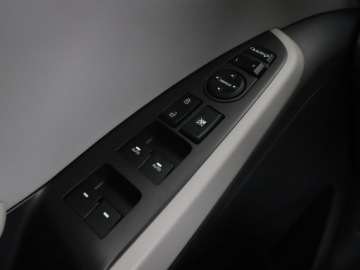 Hyundai IONIQ Hatchback 1.6 GDi 141KM 2017 Hyundai IONIQ Plug-In full LED jasne skóry klima, zdjęcie 37