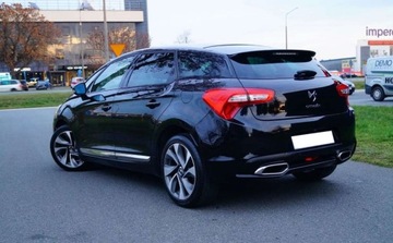 DS 5 Hatchback (Citroen) 2.0 HDi 163KM 2013 Citroen DS5 Citroen DS5 2.0 HDi SportChic 2.0 Diesel 163KM, zdjęcie 6