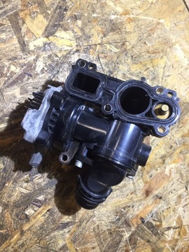 AUDI A4 B8 2.0 TFSI ČERPADLO VODY 06H121026DD