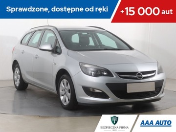 Opel Astra J Sports Tourer Facelifting 1.6 CDTI  136KM 2014 Opel Astra 1.6 CDTI, Salon Polska, Serwis ASO