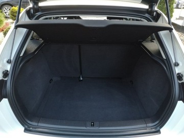 Audi A3 8P Hatchback 3d 2.0 TDI CR 140KM 2009 Audi A3 2.0 TDI 140KM # Klimatr # Ledy # Bi-XENON, zdjęcie 19