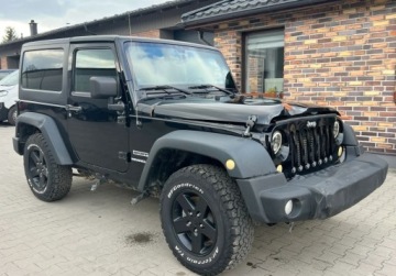 Jeep Wrangler III Unlimited Facelifting 2.8 DOHC I-4 Turbo CRD 200KM 2013 Jeep Wrangler 2.8 Diesel 200 KM 4XX4 Klimatyzacja Kabrio 2.8 Diesel 200KM, zdjęcie 5