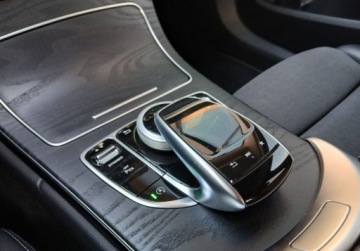 Mercedes Klasa C W205 Limuzyna 180 156KM 2018 Mercedes-Benz Klasa C C 180 9G-TRONIC Salon PL Vat Marza Apple Car Pla, zdjęcie 30