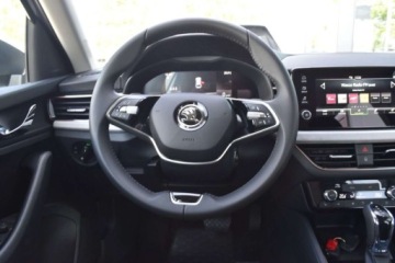 Skoda Scala Hatchback Facelifting 1.0 TSI 115KM 2024 Skoda Scala SalonPL 115 KM DSG SelectionStratos 17Pak. Winter Przebieg Dea, zdjęcie 11