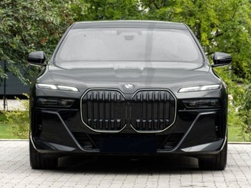 BMW Seria 7 G70 Sedan 3.0 40d 299KM 2025 BMW Seria 7 740d xDrive Sport Sedan 3.0 (299KM) 2025, zdjęcie 5
