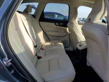 Volvo XC60 II Crossover Plug-In Facelifting 2.0 T8 455KM 2022 Volvo XC 60 T8 Recharge Inscription 2022 2.0L 2.0 Hybryda 455KM, zdjęcie 11