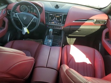 Maserati Levante 2022 Maserati Levante Base 2022 3.0l 3.0 Benzyna 345KM, zdjęcie 8