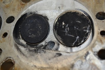 Mercedes R107 SL SLC 350 3.5 M116 Головка правая