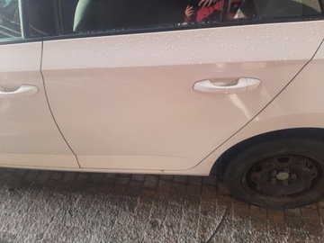DRZWI TYŁ TYLNE LEWE FABIA III KOMBI LF9E BIAŁE