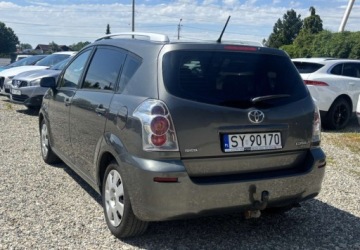 Toyota Corolla Verso E120 1.8 VVT-i 130KM 2004 Toyota Corolla Verso 7 osobowy 1.8 Benzyna 129KM, zdjęcie 3