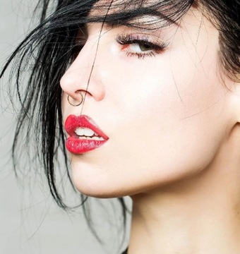 Поддельный пирсинг уха, носа, губы без пирсинга