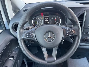 Mercedes Vito W447 2022 Mercedes-Benz Vito 2.0 Diesel 136KM, zdjęcie 11