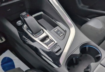 Peugeot 3008 II Plug-In Hybrid Facelifting 1.6 HYBRID4 300KM 2022 Peugeot 3008 1.6 PureTech Hybrid4 PHEV GT Pack SS EAT8 SalonPL Niski Przeb, zdjęcie 13