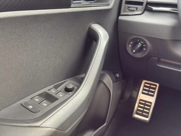 Skoda Karoq Crossover Facelifting 2.0 TSI 190KM 2026 Skoda Karoq Sportline 2.0 TSI 190KM DSG 4x4, zdjęcie 16