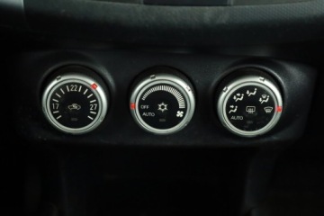 Mitsubishi Outlander II 2.0 DID DOHC 140KM 2008 Mitsubishi Outlander 2.0 DI-D, Salon Polska, 4X4, zdjęcie 11